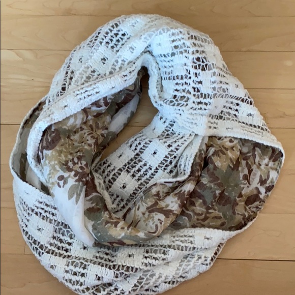 Xhilaration Infinity Scarf - Picture 4 of 4